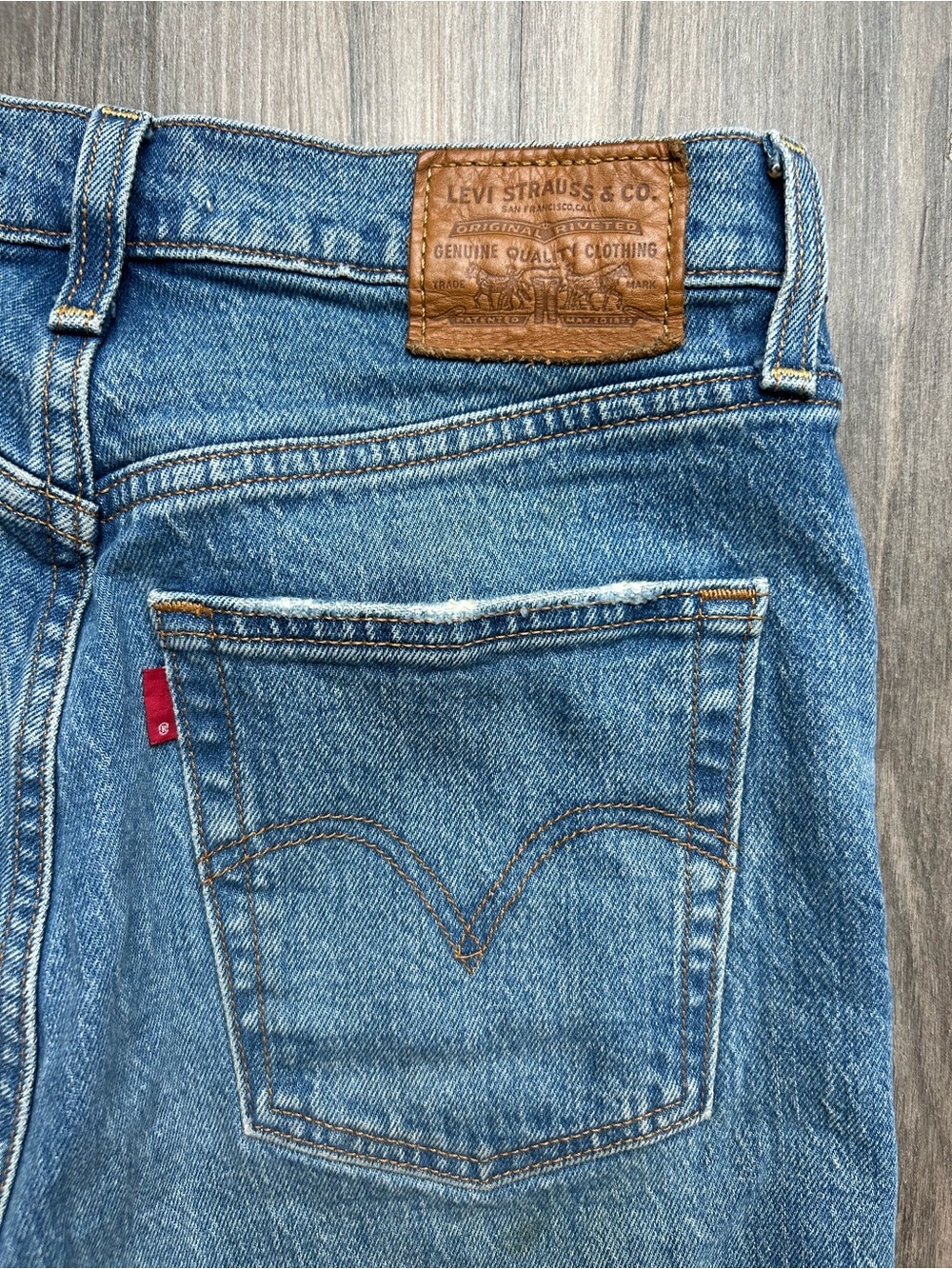 Levi’s Ribcage Straight - Picture 7 of 11
